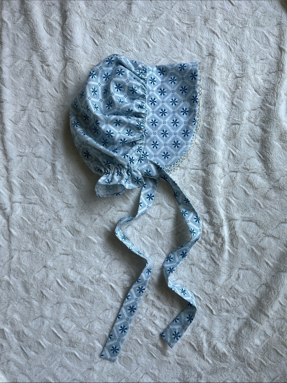 Girls Calico Cotton Little House on the Prairie Pioneer Bonnet